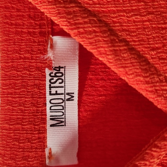 Dress - Picture 2 of 3